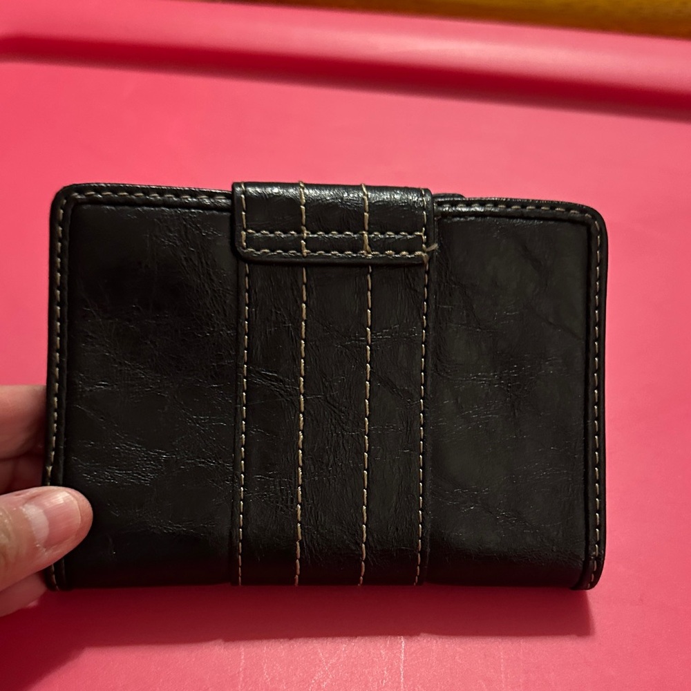 Relic Black Leather Wallet - Picture 2 of 5